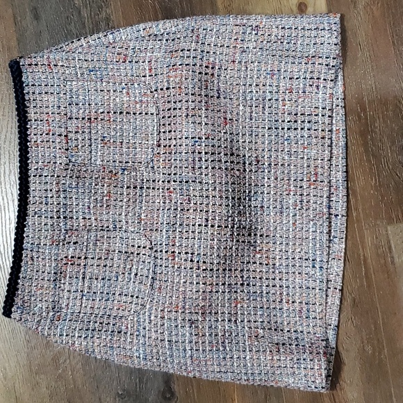 Loft NWT tweed style multicolored textured mini skirt - Picture 1 of 9